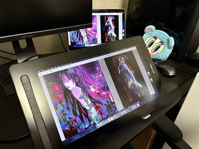 デスク周り
